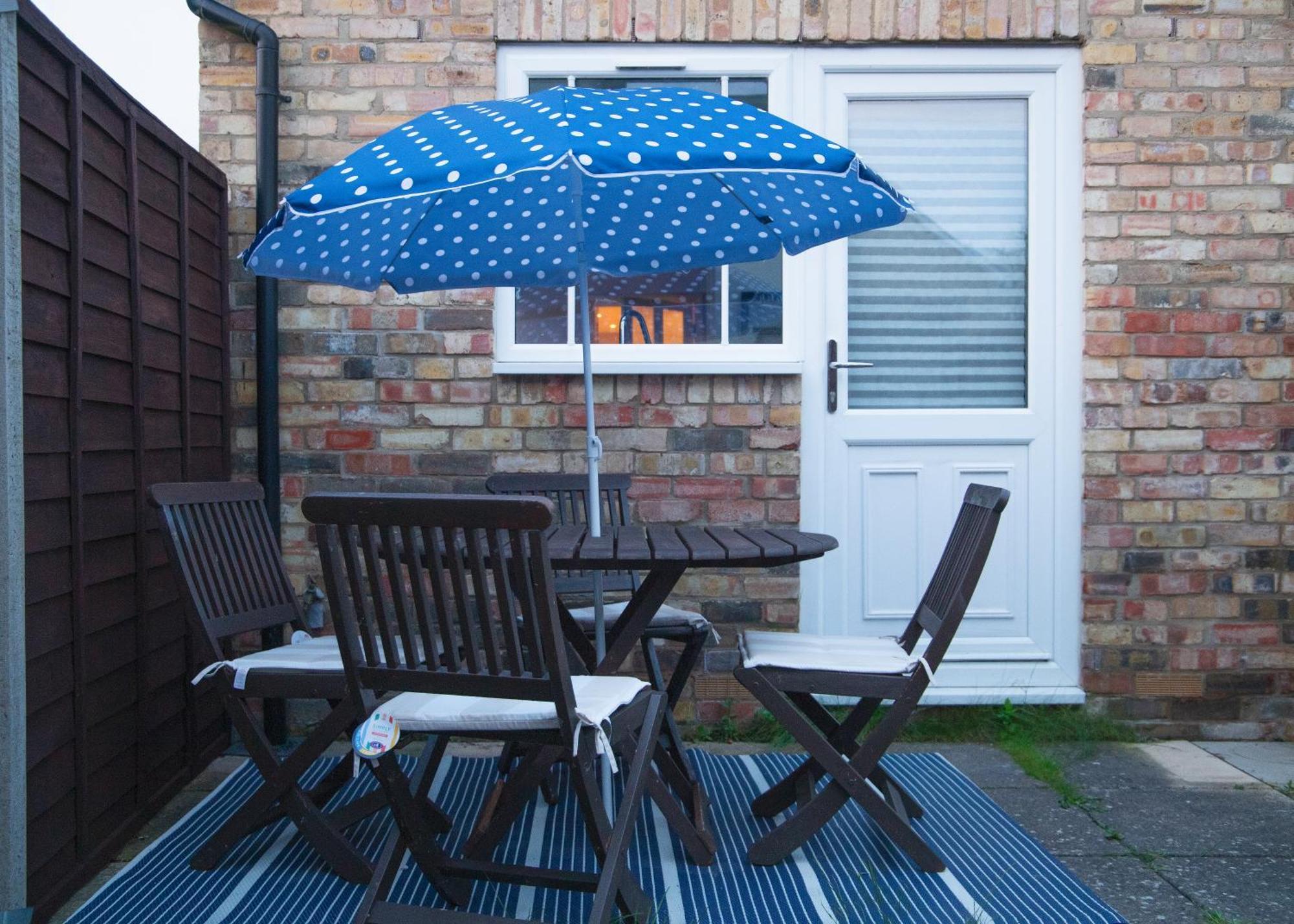 Stylish 3x Bed House In Apartment Soham